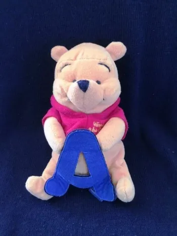 Peluche Winnie - Lettre A ** Disney