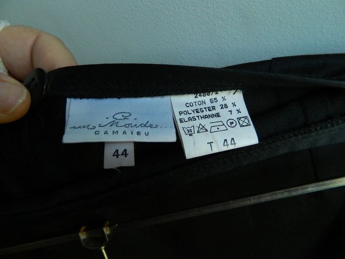 Jupe courte satiné T 44 "Camaieu" - photo numéro 3