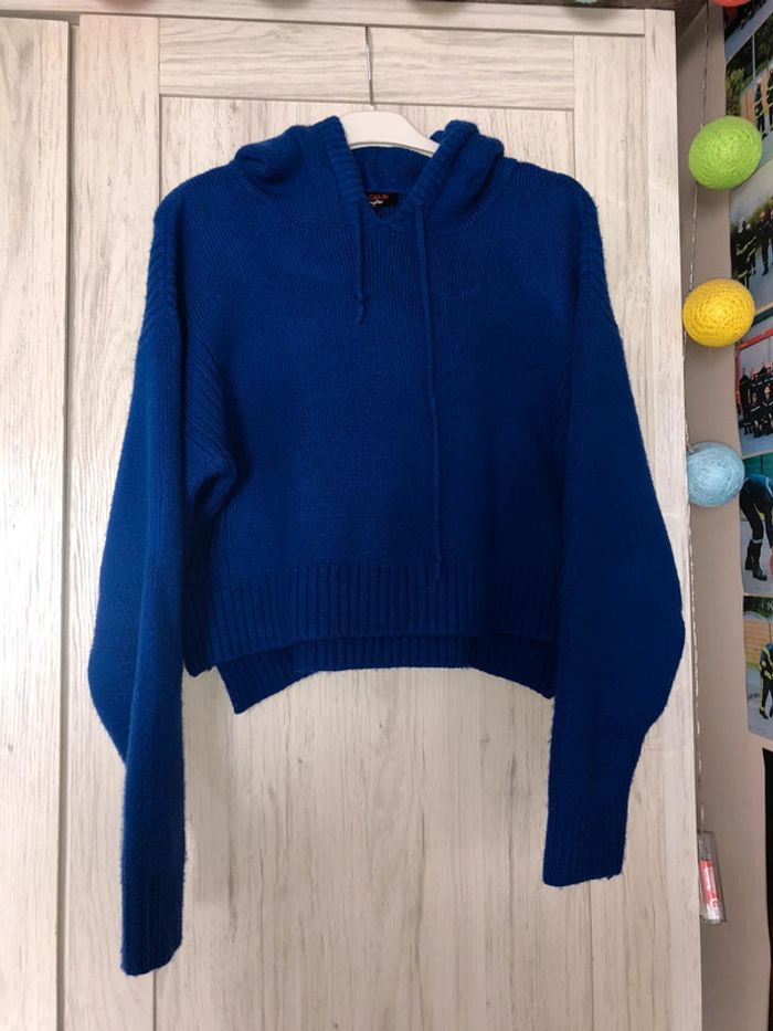 Pull bleu