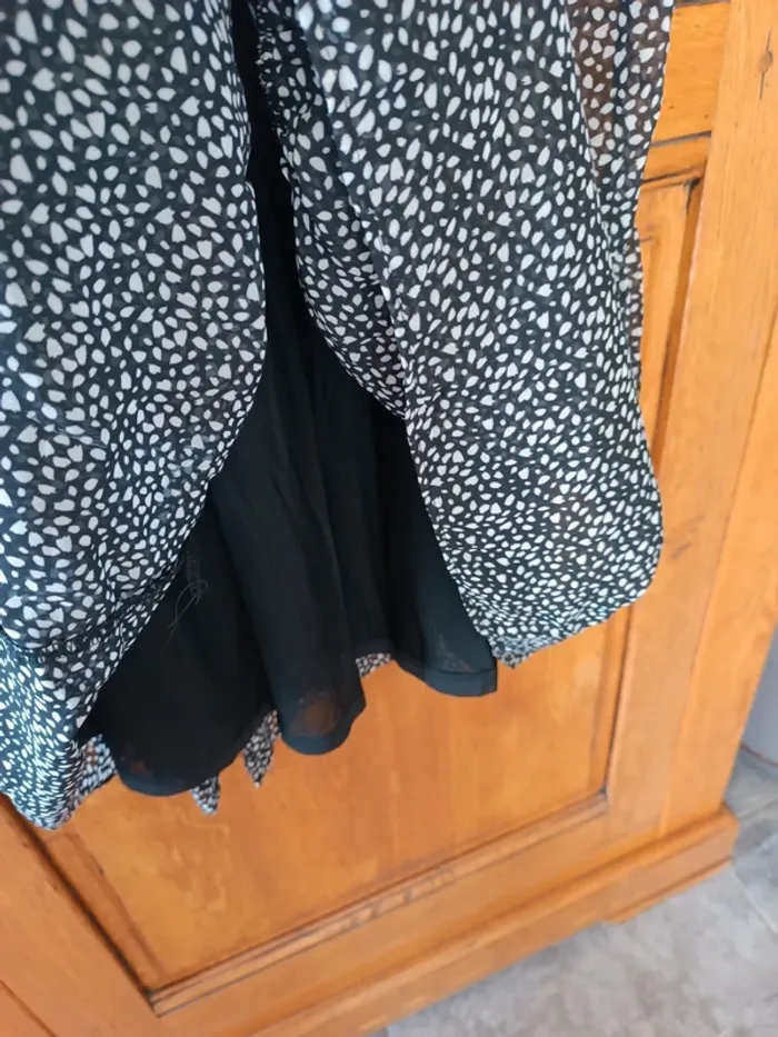 Robe noire et blanche hiver - photo numéro 4