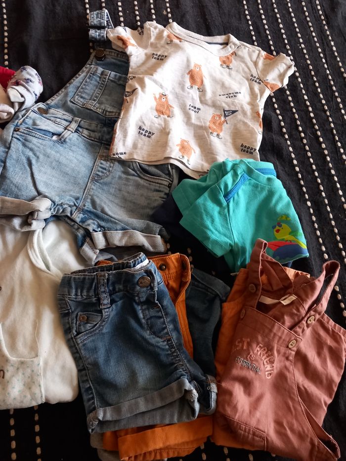 Lot vêtements 6 mois - photo numéro 2
