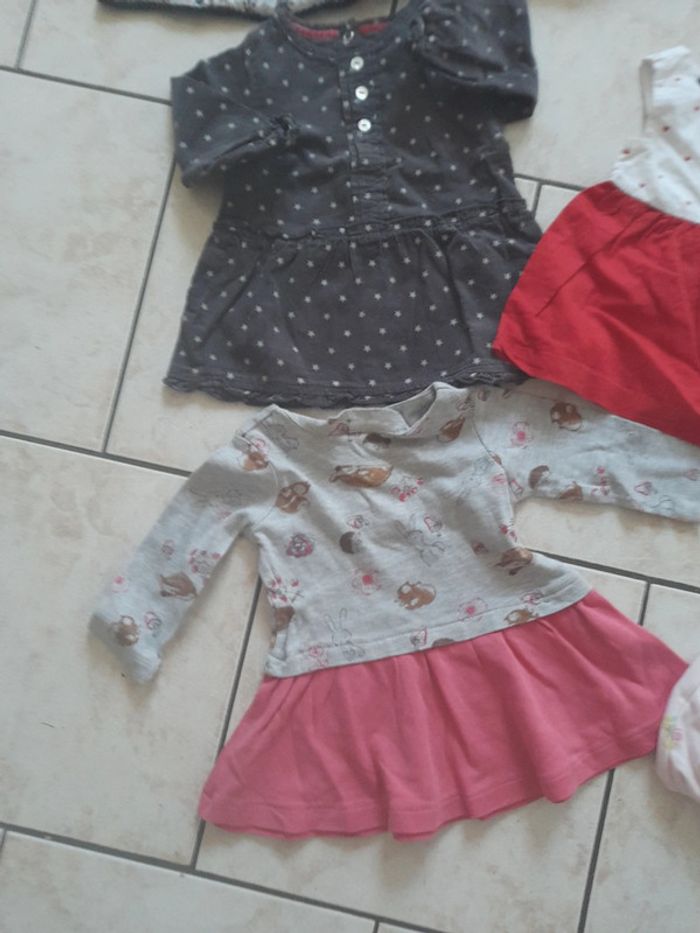 Robe 6 mois - photo numéro 2