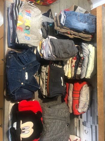 Lot de + 90 vêtements
