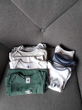 Lot 7 bodies 12 mois