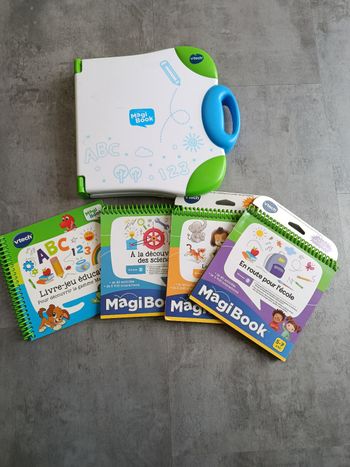 MagiBook et 4 livres