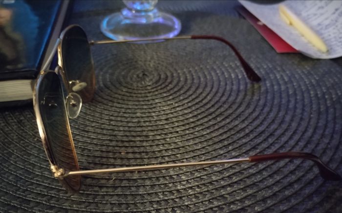 Lunette de soleil en très bon état - photo numéro 4