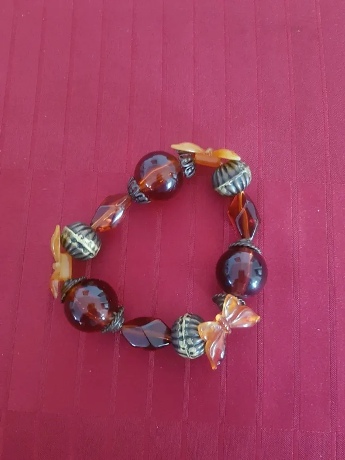 Joli bracelet avec papillons