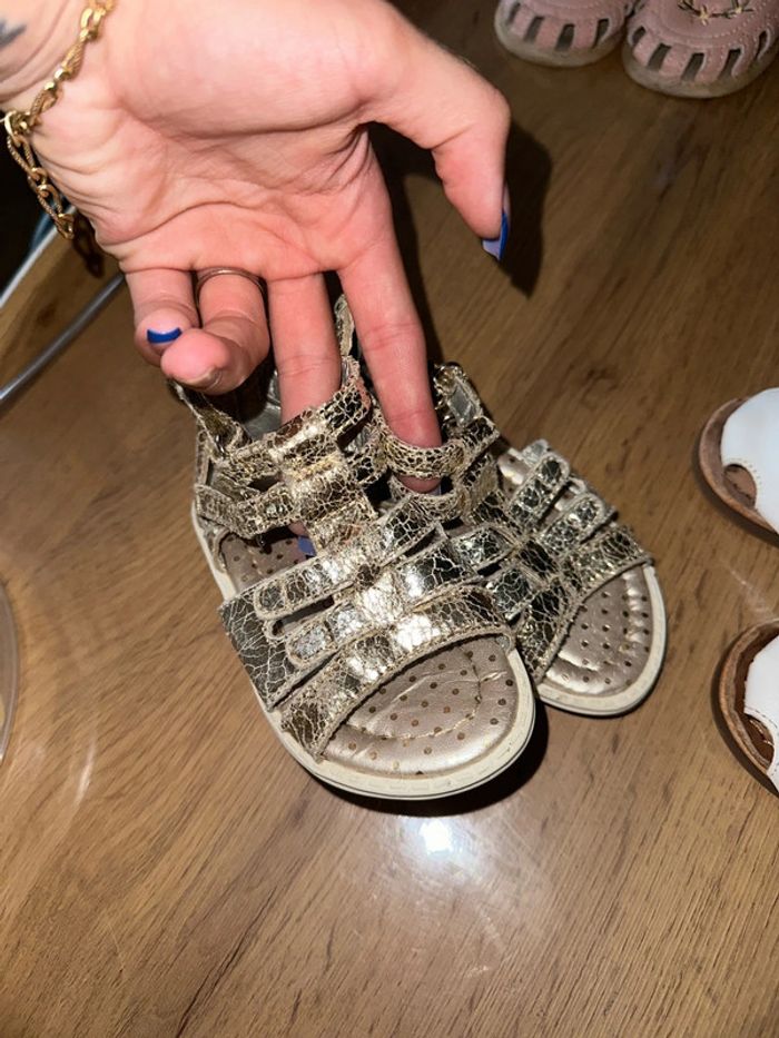 Lot sandales 20 fille - photo numéro 4