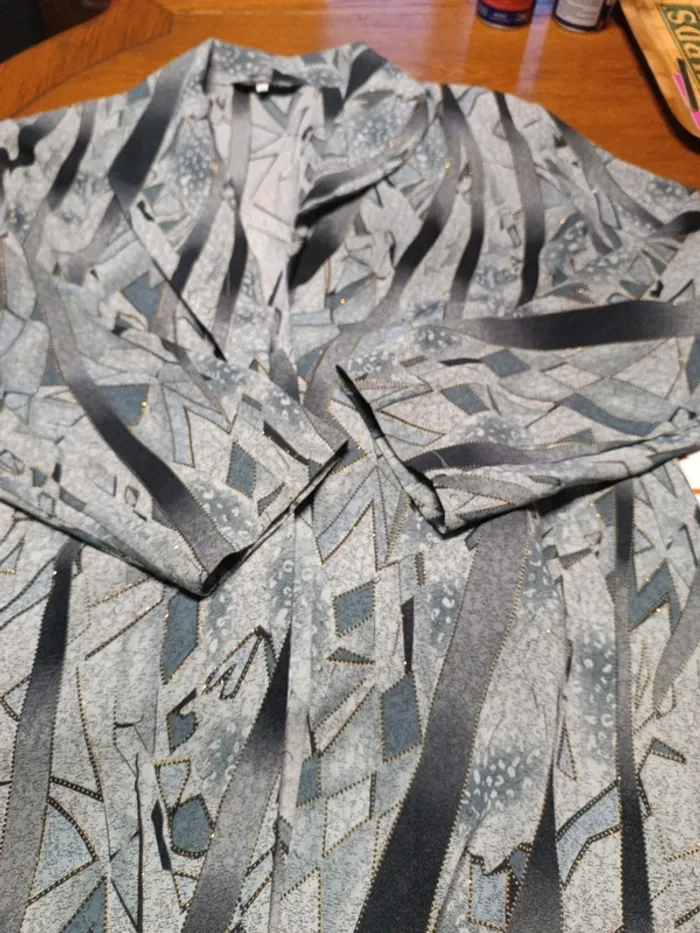 Sur chemise grise Yang-Yang 42 - photo numéro 5