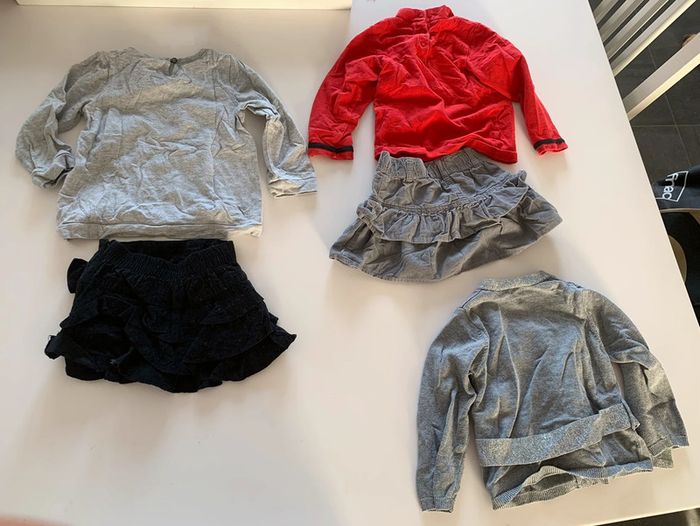 Lot 5 pièces 23/24 mois - photo numéro 2