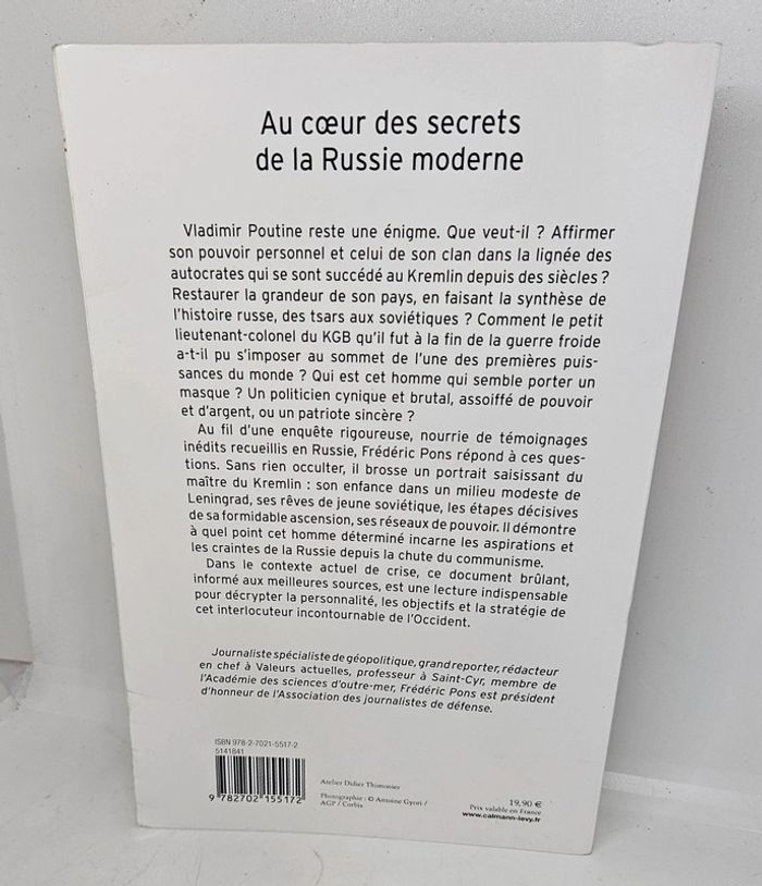 "Poutine", de Frédéric Pons.
Calmann-Lévy.
376 pages.
ISBN : 978.2.7021.5517.2 - photo numéro 2