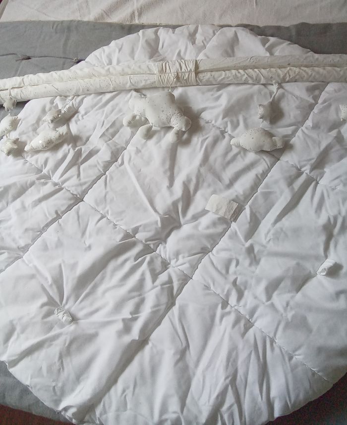 Tapis d'éveil gris mixte nuages et étoiles Maisons du Monde - photo numéro 4