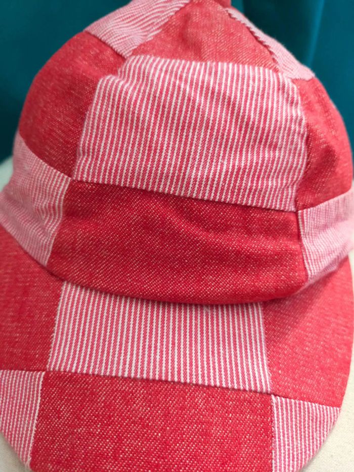 Casquette enfant patchwork rouge en jean rayé – 100 % coton - photo numéro 2