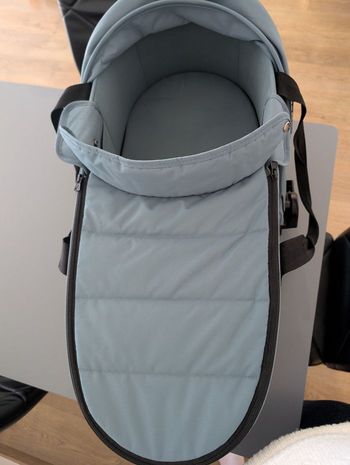 Nacelle Yoyo aqua avec ses adaptateurs