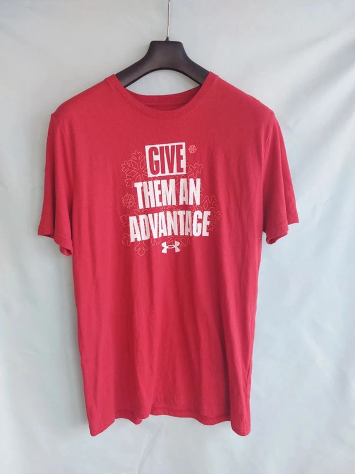 Tee-shirt Under Armour Give Them An AdvantageTaille M