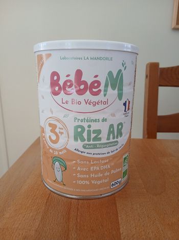 Lait infantile bébé m