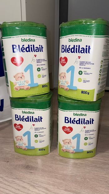 4 boîtes lait en poudre blédilait