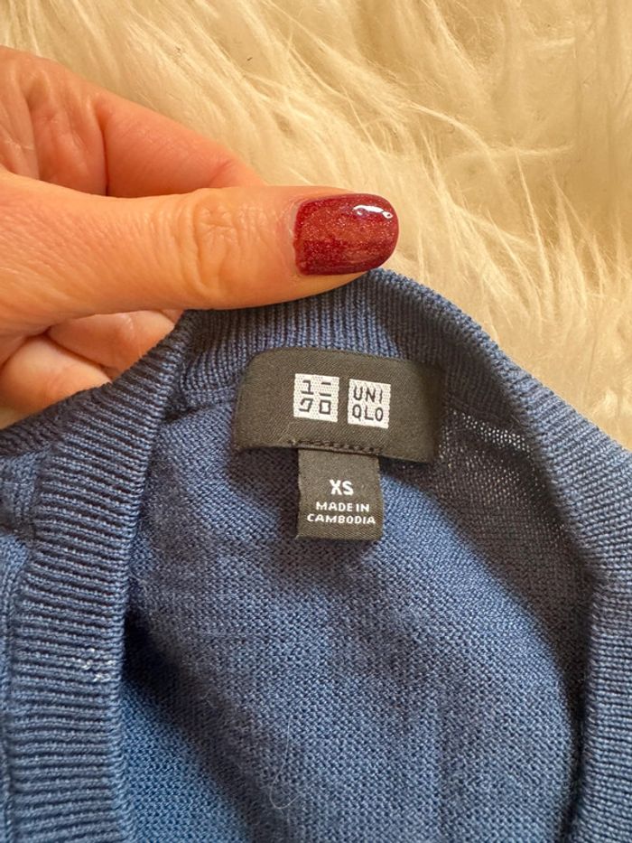 Pull bleu Uniqlo XS - photo numéro 2