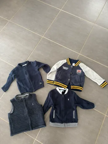 sweat zippé 12 mois