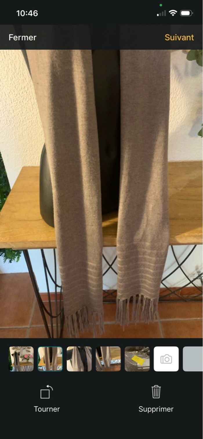 Écharpe longue en laine,taupe à frange douce, chaude et élégante - photo numéro 3