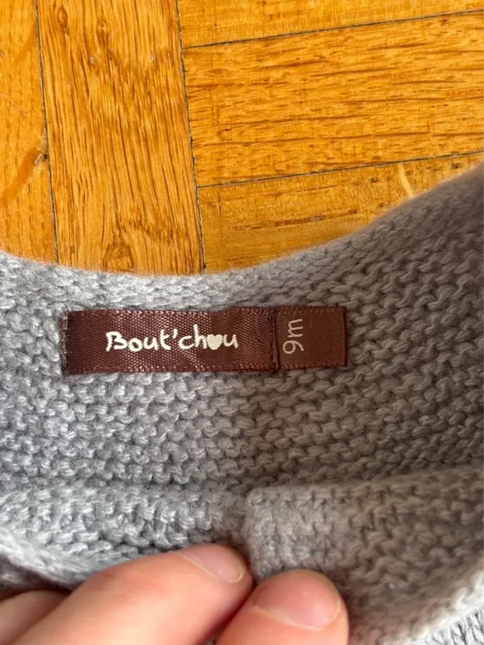 Gilet manches courtes gris Boutchou 9 mois parfait état - photo numéro 4