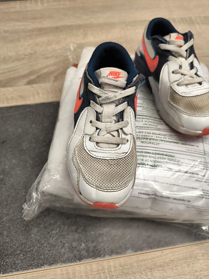 Baskets garçon lacets élastiques 28 Nike air - photo numéro 2