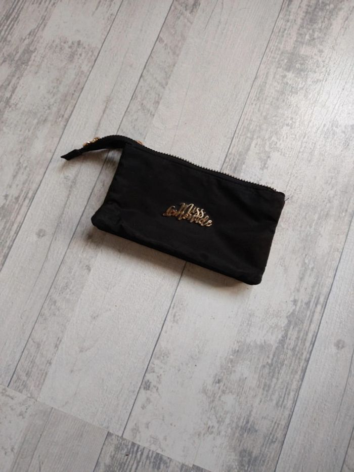 Trousse trois compartiments