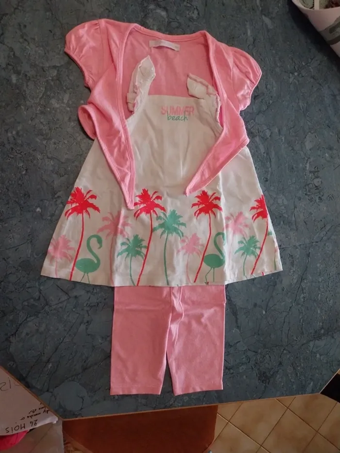 Ensemble robe 3 pièce 18 mois