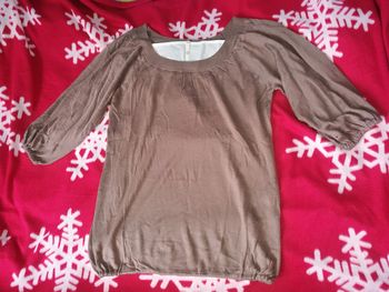 Pull léger avec empiècement taupe