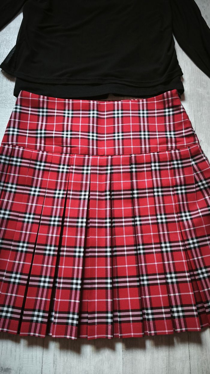 Ensemble jupe et maillot - photo numéro 2