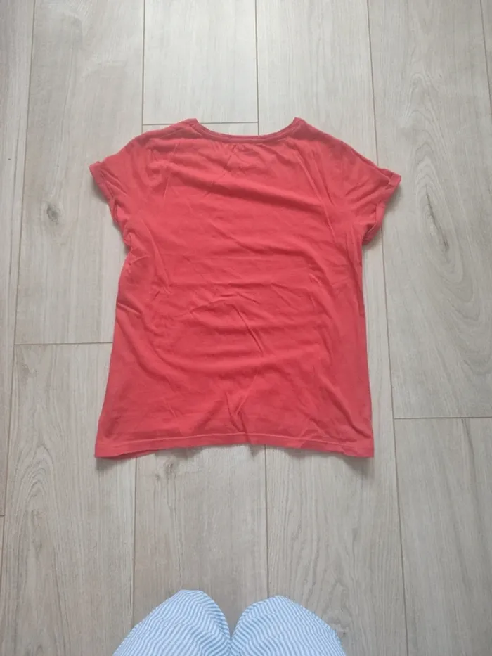 T-shirt rouge - photo numéro 2