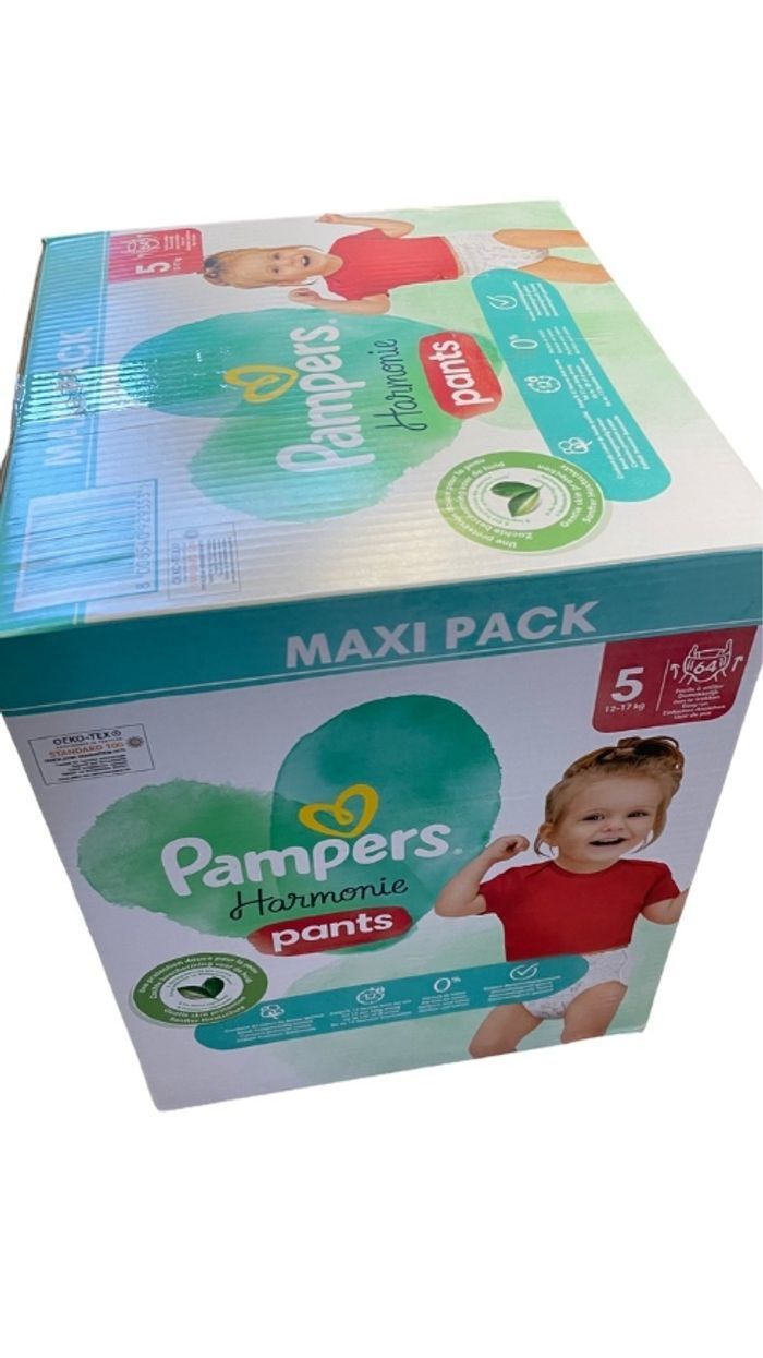 Lot de 64  Couches Pampers Harmonie Pants  12-17 kg Taille 5 Neuf