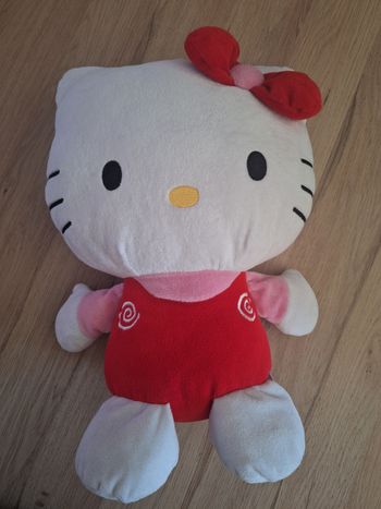 peluche hello kitty