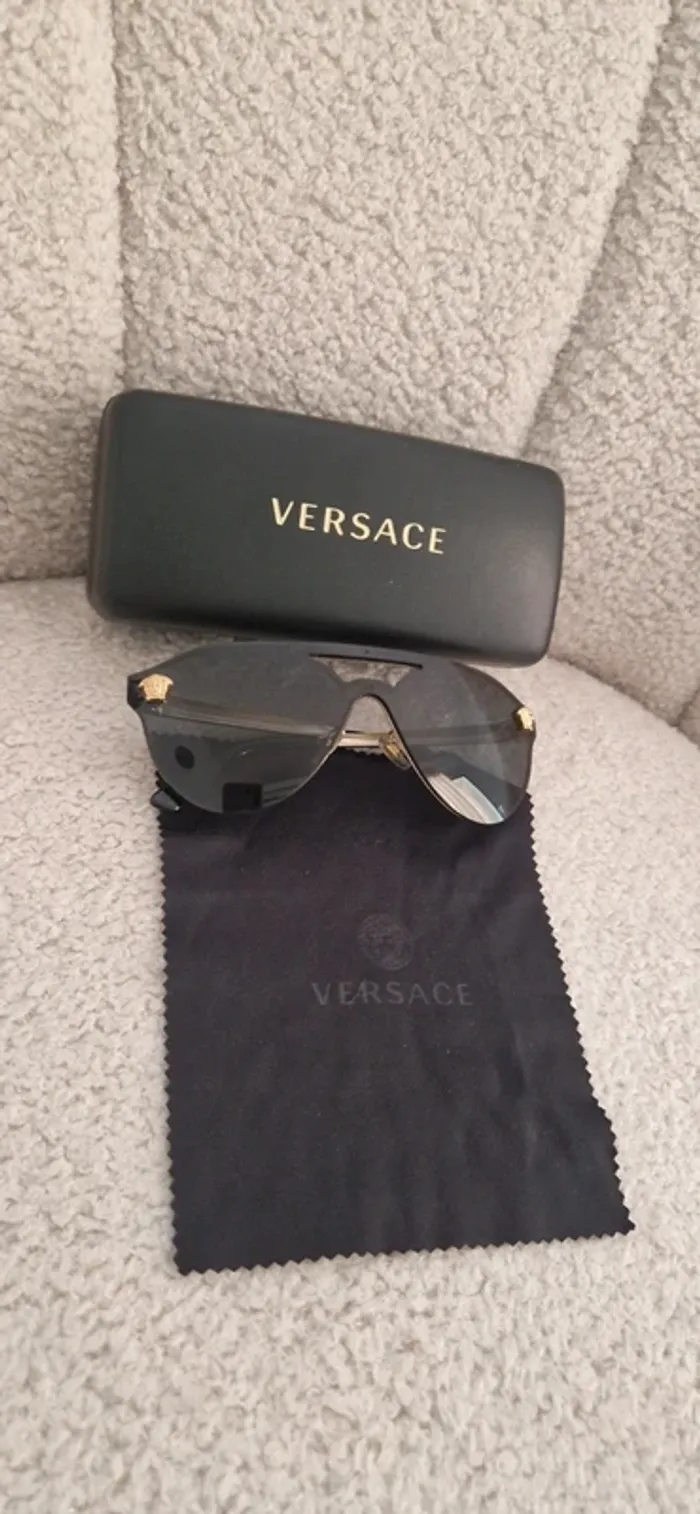 Lunettes de soleil Versace - photo numéro 2