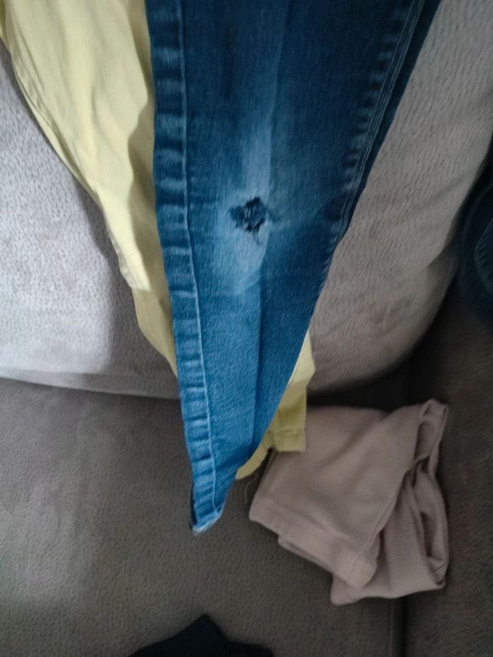 3 pantalons - photo numéro 2