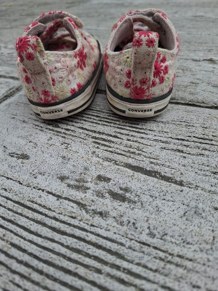 Converse fleurie 25 - photo numéro 3