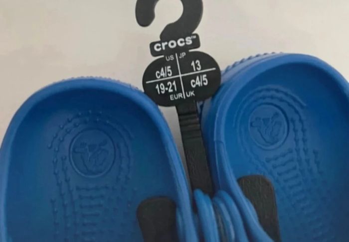 Crocs bébé neuves avec étiquette - photo numéro 5