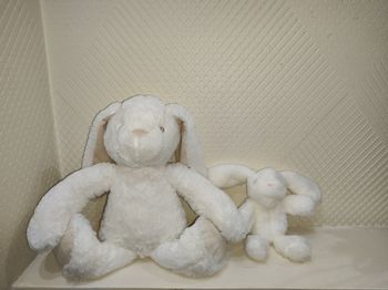 2 peluches lapins atmosphera kids