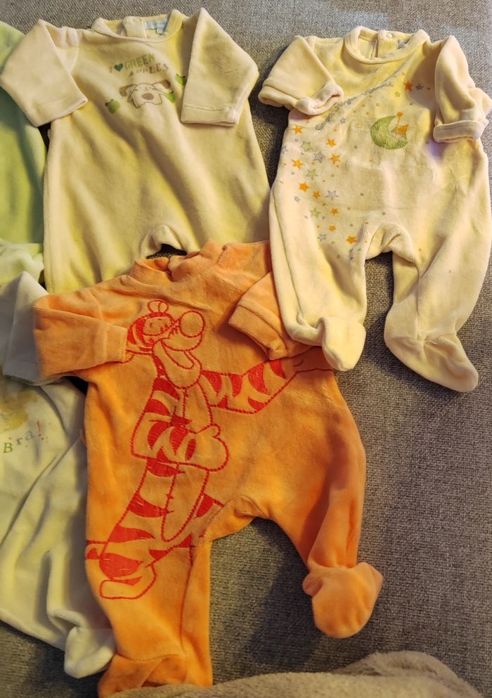 Lot 9 pyjamas bébé naissance - photo numéro 2