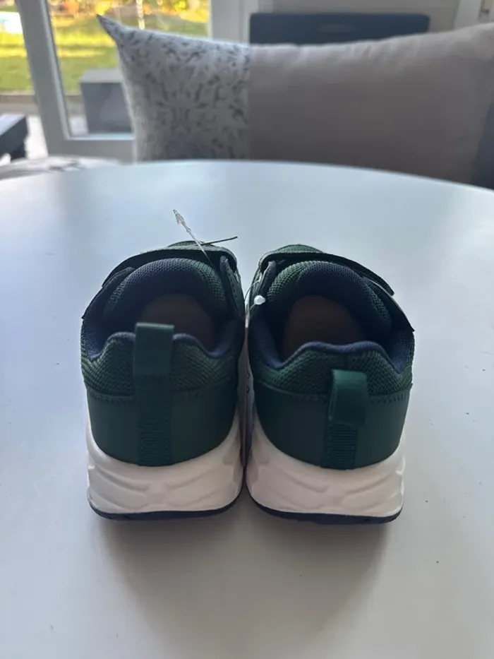 Baskets Hummel vertes et blanches – Taille 33 – Neuves étiquette - photo numéro 4