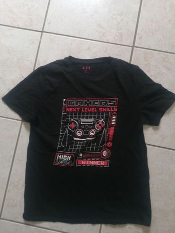 T-shirt manette