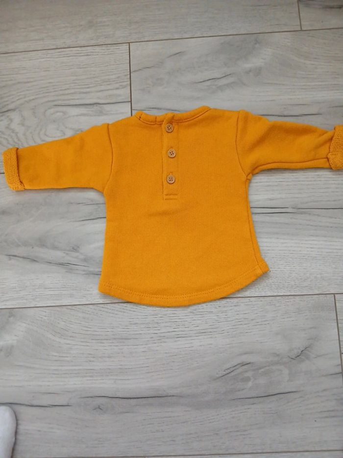 Pull ~ Kiabi ~ 1mois (52-55cm/4kg) - photo numéro 2