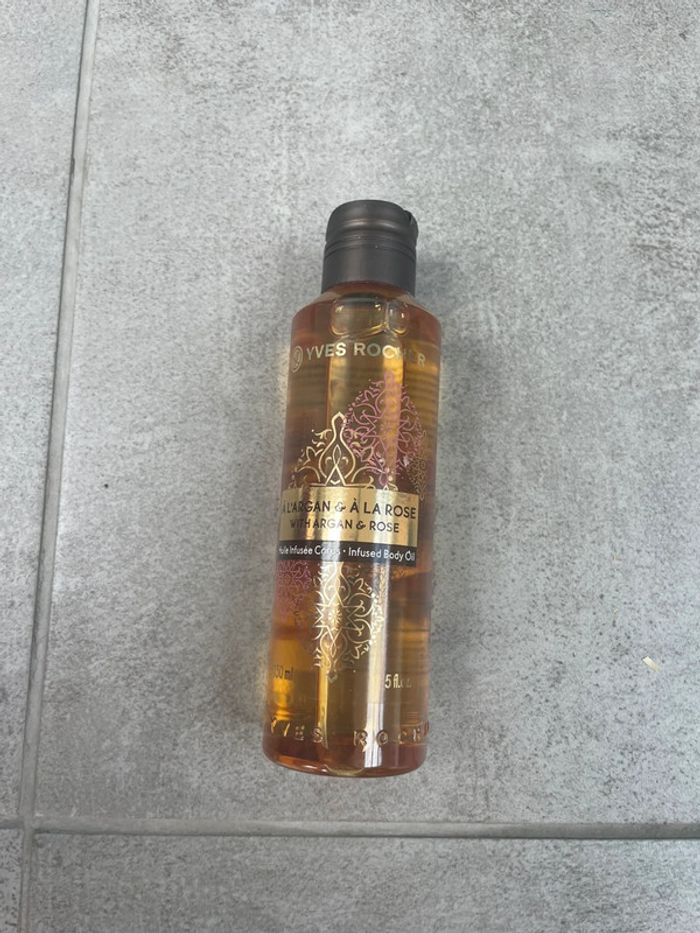 Huile douche Yves Rocher neuf