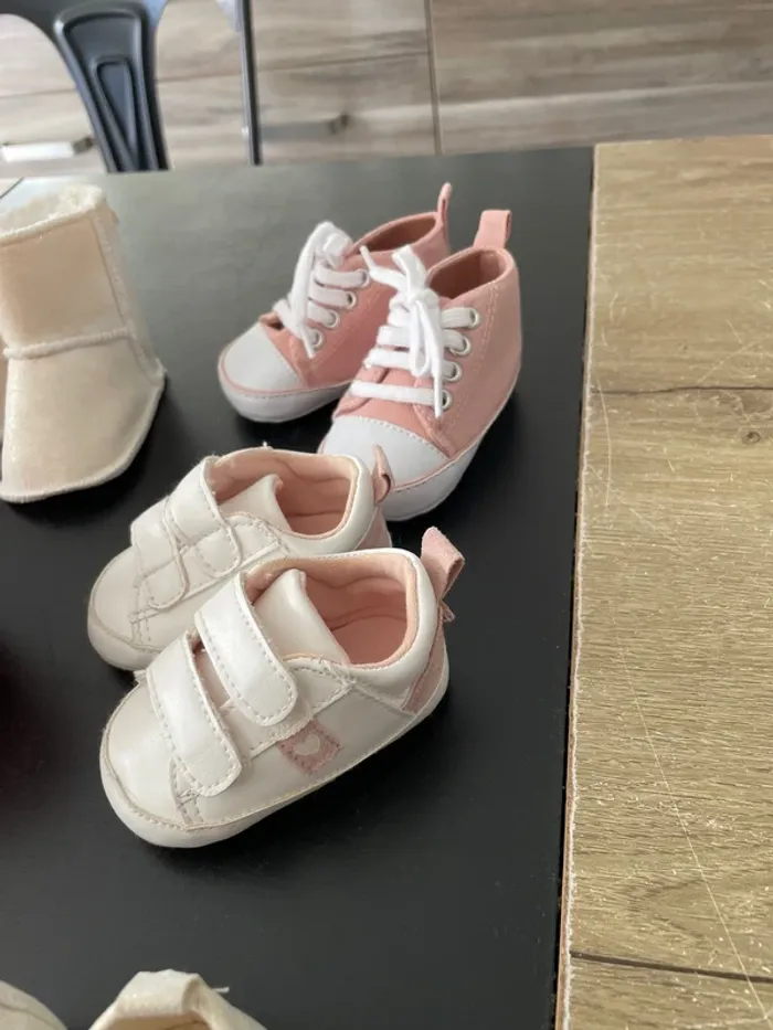 Lot de 8 paires de chaussures bébé - photo numéro 3
