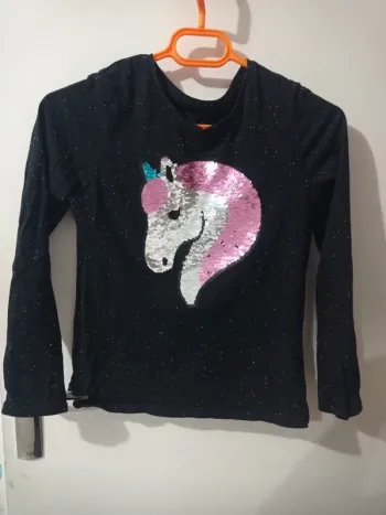 T-shirt manche longue noir avec motifs sequins