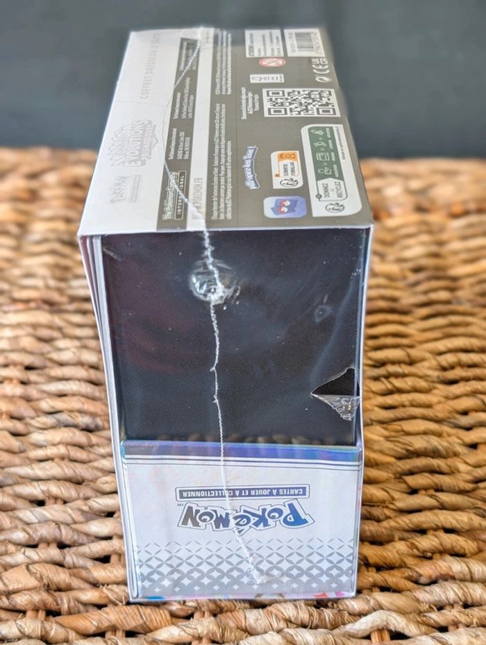 ETB Coffret dresseur d'élite Évolutions Prismatiques Pokémon EV08.5 fr - photo numéro 4