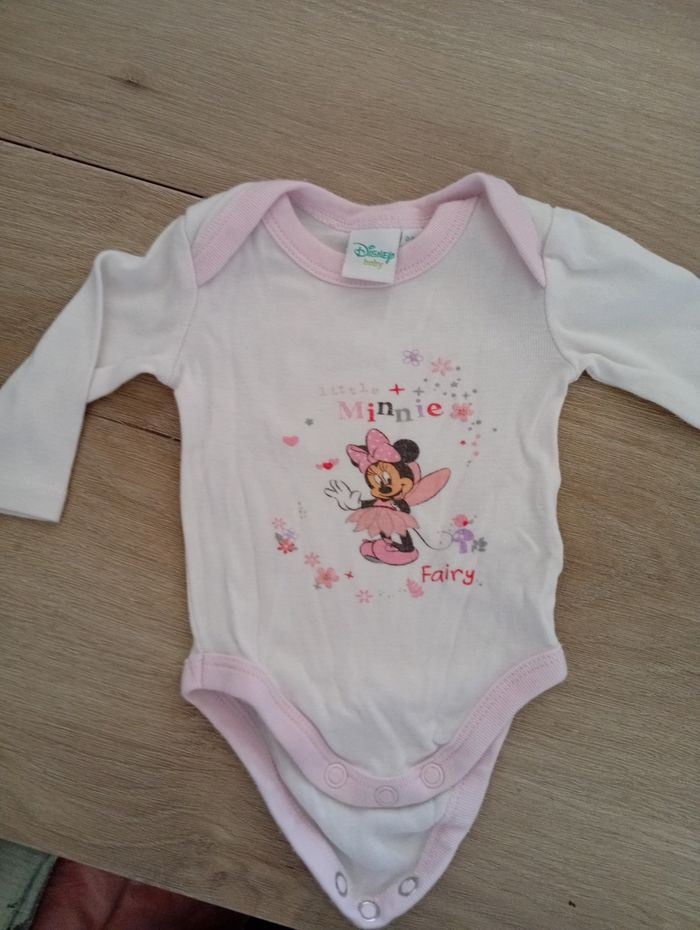 Lot vêtements fille 1 mois - photo numéro 5