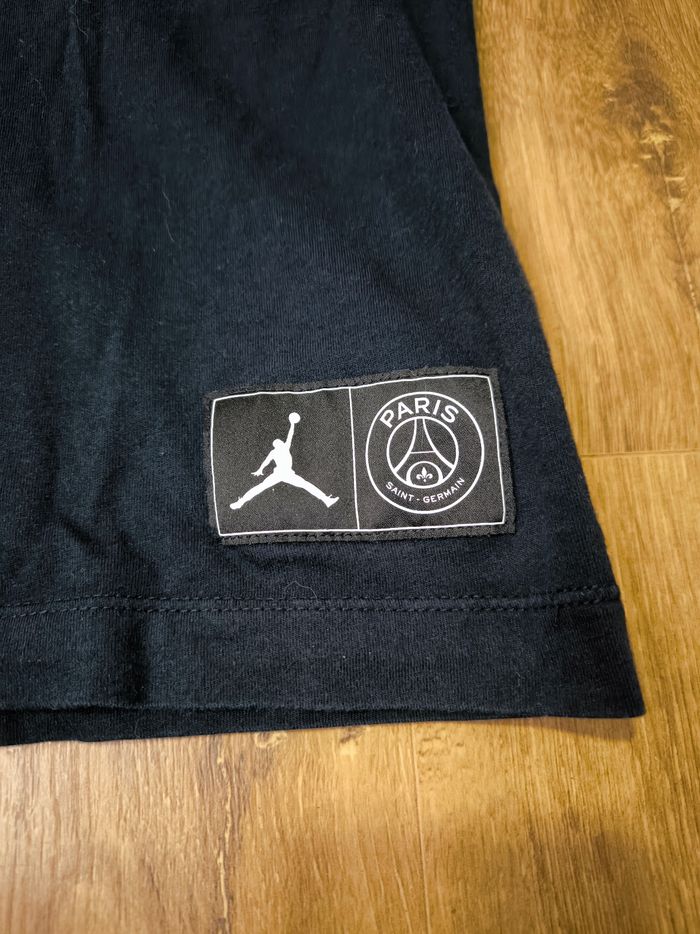 T-shirt, maillot paris saint germain,PSG ,Jordan, taille L,très bon état - photo numéro 5