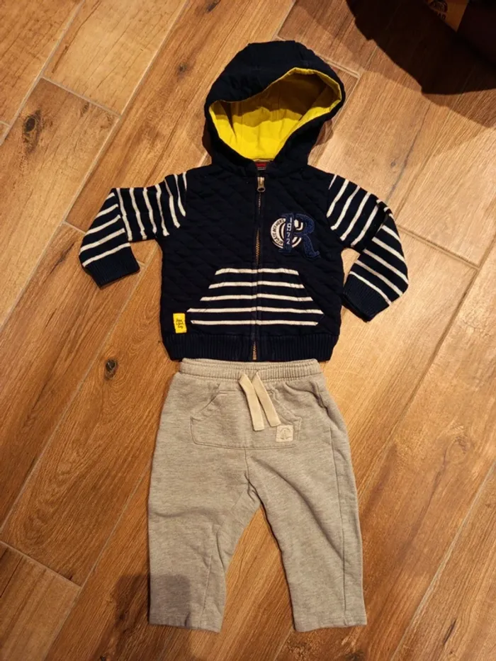 Ensemble 18 mois, jogging gris et sweat zippé marinière
