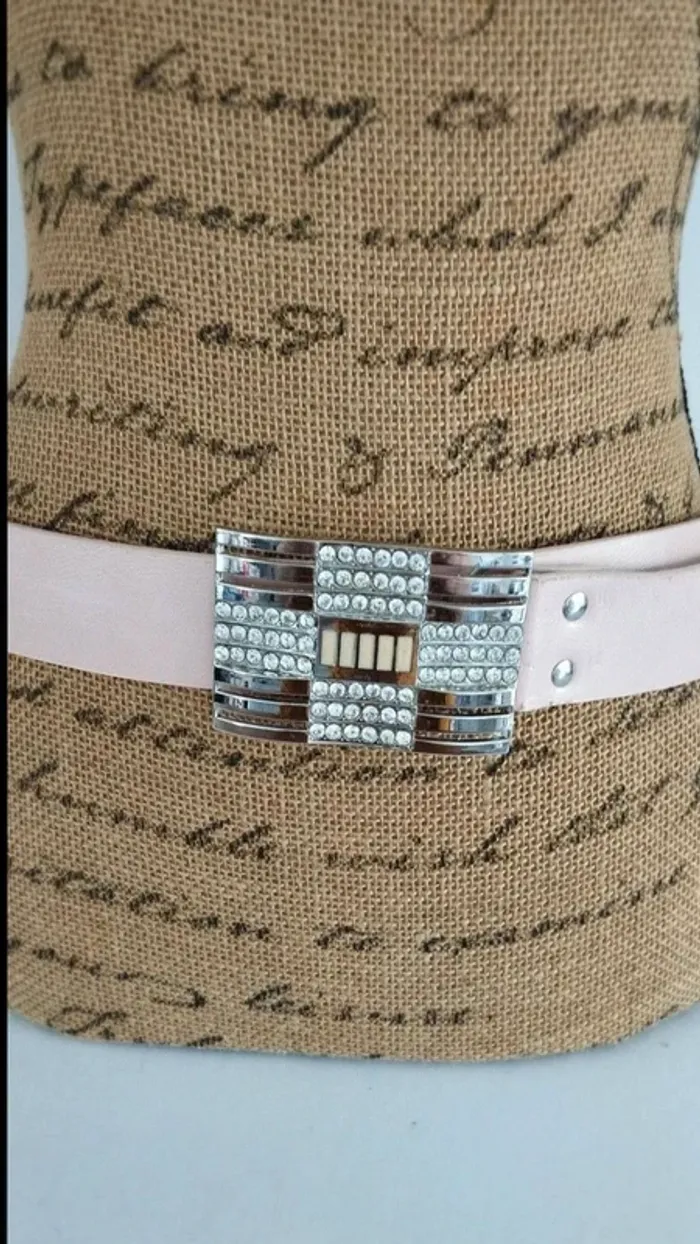 Ceinture rose boucles argenté 85 cm - photo numéro 3